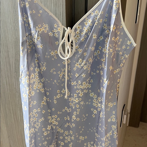 NWT Rumored Daytona Maxi Dress in baby's breath floral blue white XL - Picture 3 of 13